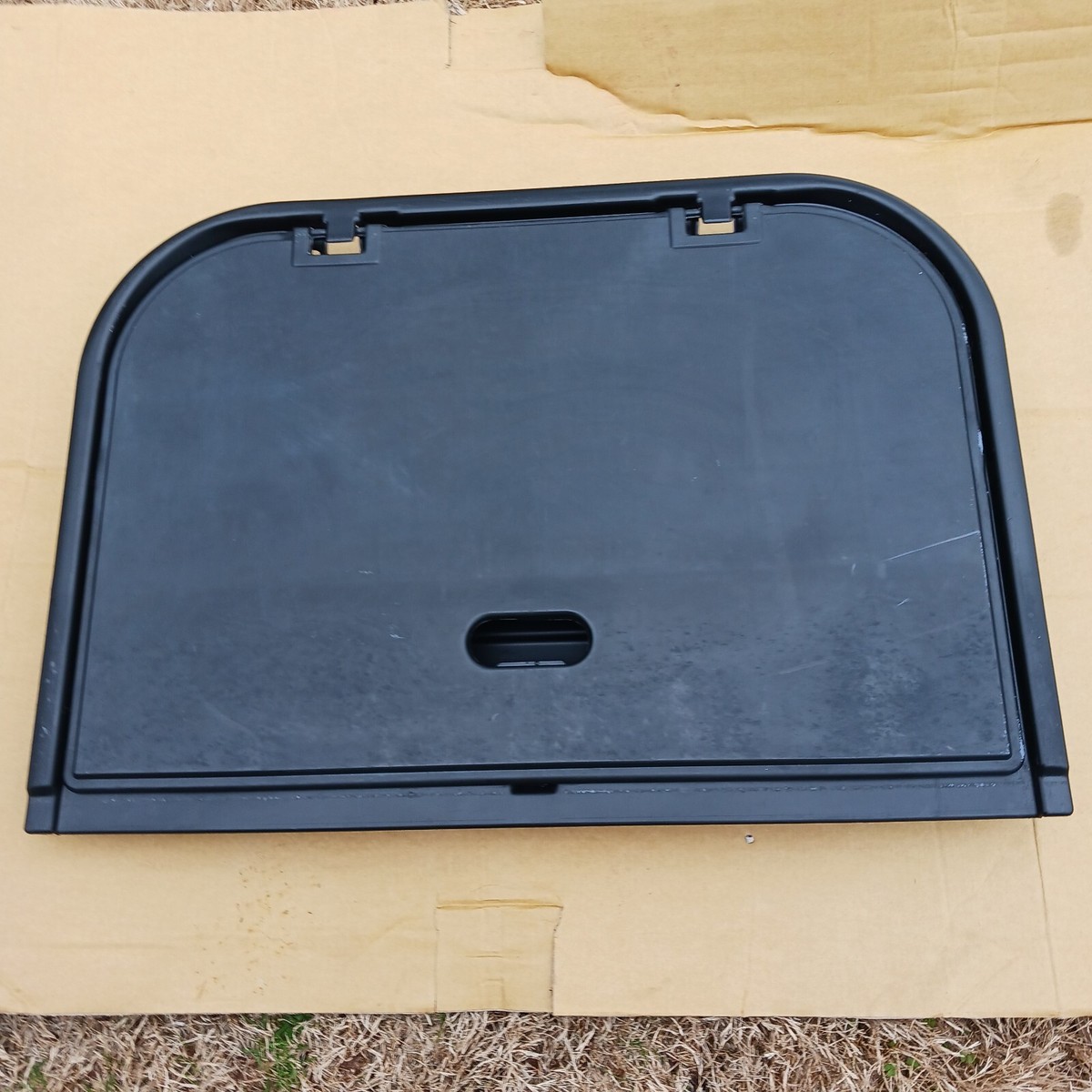 NISSAN 1996-2004 PATHFINDER REAR CARGO STORAGE BOX OEM 84975-0W000