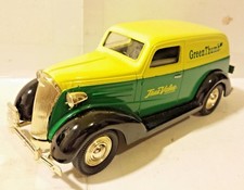 Chevrolet 1937 Liberty Classics True Value Van 1:25 Diecast Green Thumb 3rd
