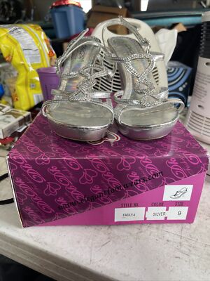 Db Dk Fashion Silver Strap Stilleto shoes size 9