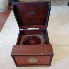 Antique Emerson Wood Case Phonoradio Turntable Model 814 Series B, Powers Up