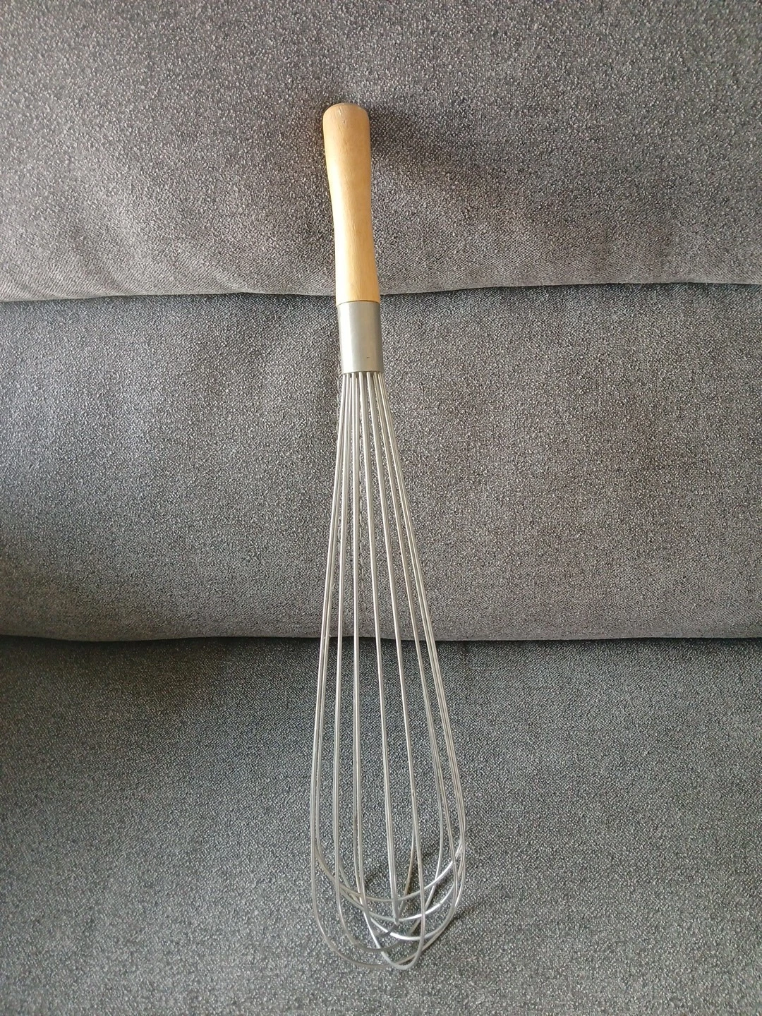 Vintage Large Stainless Steel Whisk 20 Inches Restaurant quality/wooden handle
Opens in a new window