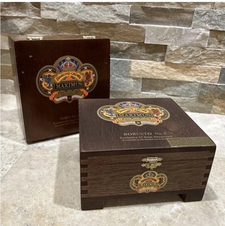 Lot Of 2 JC Newman Diamond Crown Maximus Empty Cigar Boxes