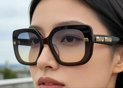 Gafas de Sol Miu Miu Modelo MU71ZS ZVF70D53
