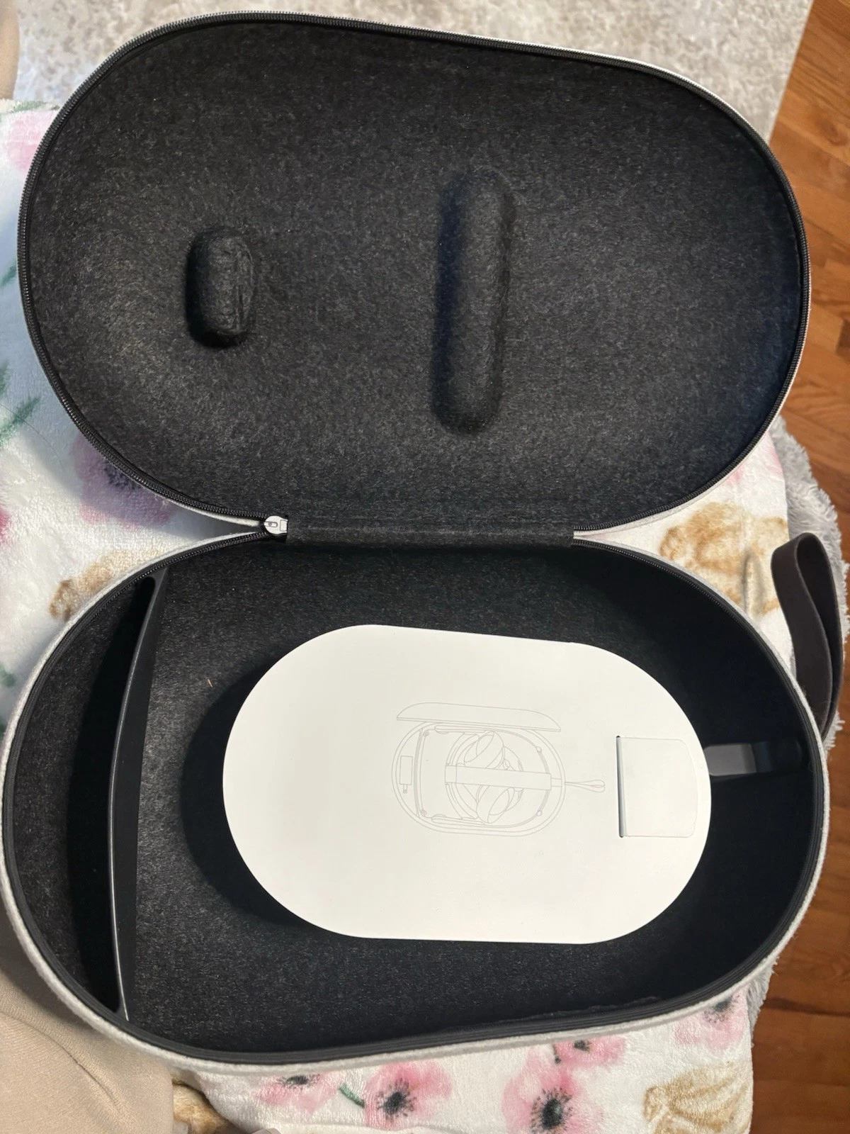 Meta Quest Carrying Case - Thumbnail 5