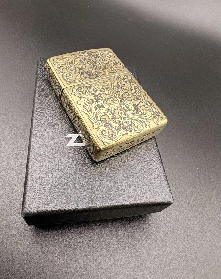 Edles Zippo Feuerzeug – Gravur mit Löwenmotiv – Messing-Optik – Personalisierbar - Bild 3 von 4