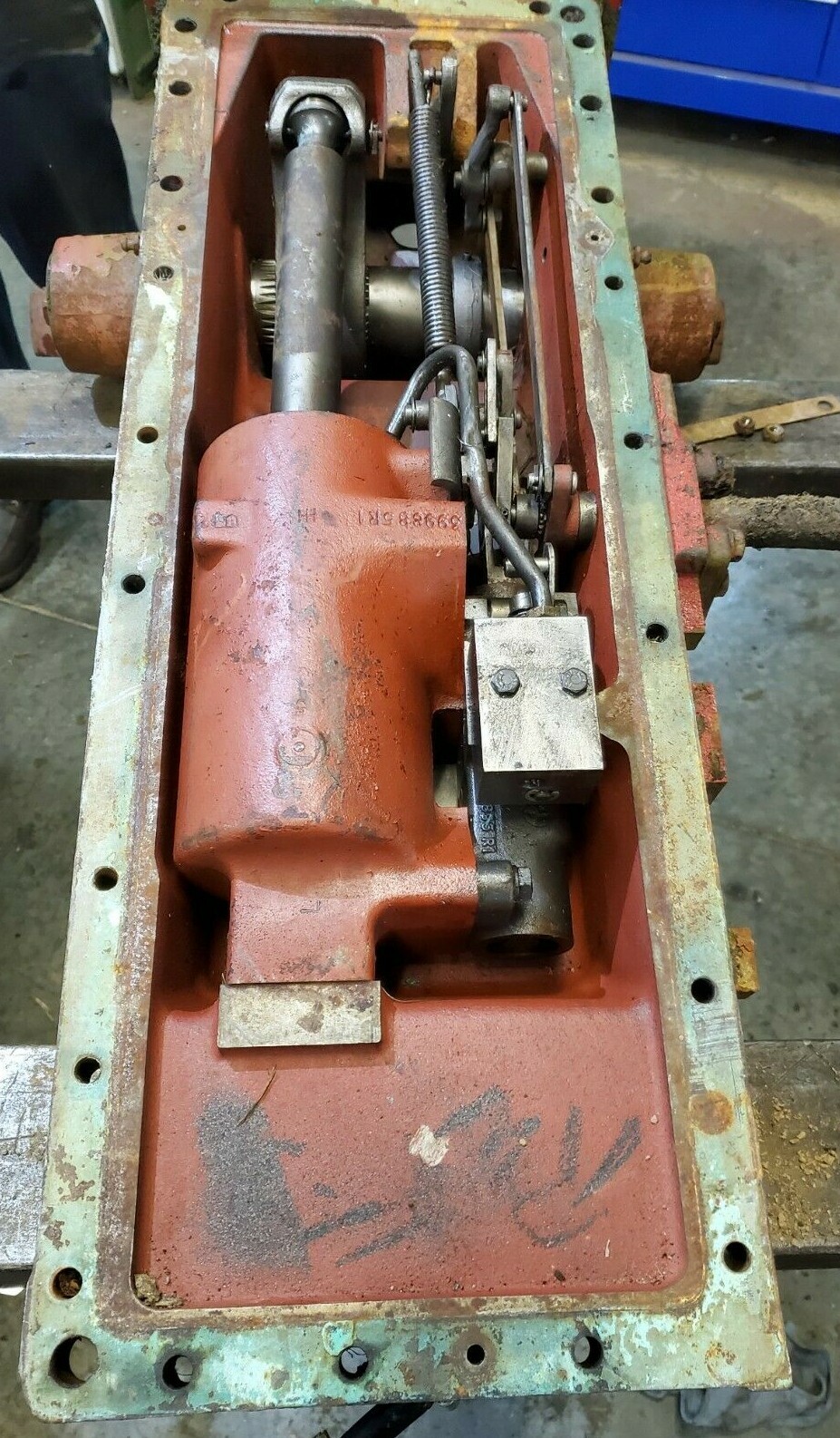 406003R2 IH 3 POINT HITCH ROCKSHAFT HOUSING ASSY.IH TRACTOR 464 574 674 ...