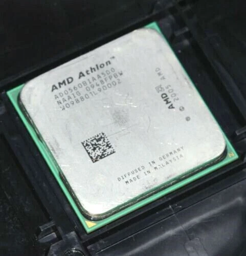 AMD Athlon 64 X2 5600+ 2.9 GHz Dual-Core 1000 MHz Socket AM2 CPU Processor - Image 3 of 4