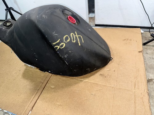 99 Yamaha Yzf 600 Gas Tank Fuel Tank - Picture 7 of 10