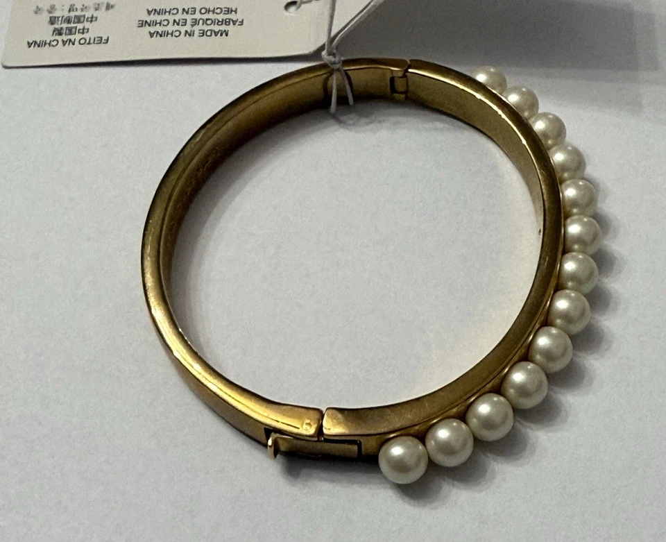 PULSERA BRAZALETE CON BISAGRAS KATE SPADE PEARLY DELIGHTS ORO AMARILLO PERLA Foto 2 de 2