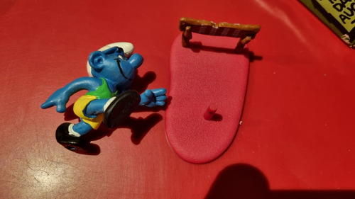 Smurfs Vintage Schleich sports Hurdle smurf - Picture 3 of 3