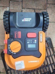 Worx M700 142 E Landroid, viel Zubehör, inkl. Akku