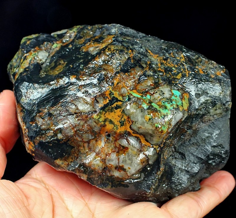 1454Ct High-hardness Spiderweb Turquoise Rough Specimen YKM7599