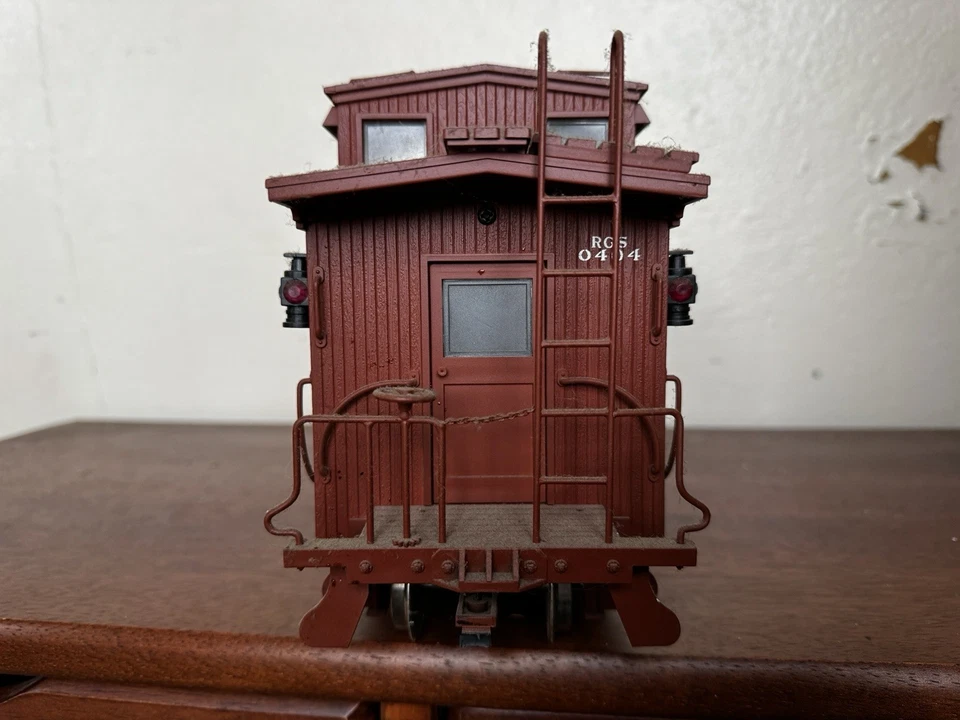 Bachmann Rio Grande Southern Bobber Caboose #401 - Image 4 of 4