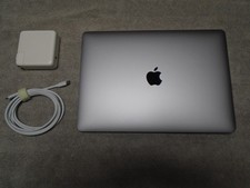 2020 release Apple MacBook Pro, 13", 1.4GHz i5, 8gb RAM, 256gb SSD, Excellent