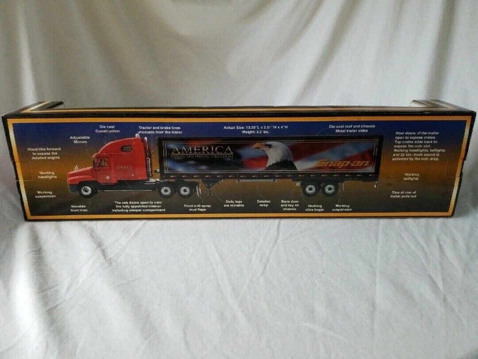 Snap-On Crown Premiums 1:43 Die-Cast Freightliner Replica Bank - America - Image 4 of 4