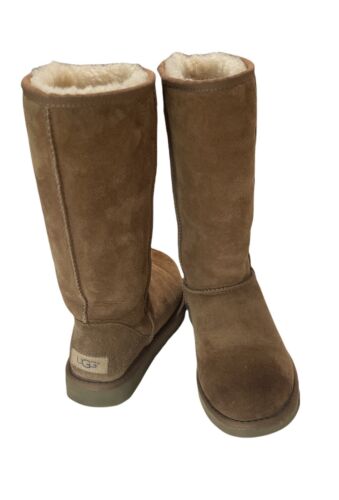 UGG 1016224 Stivali invernali classici da donna alti II taglia 6 - marroni castagno - Foto 2 di 6