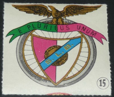 Football Cartophilic Info Exchange: Onze - Les 100 Ecussons des plus Grands Clubs du Monde (02