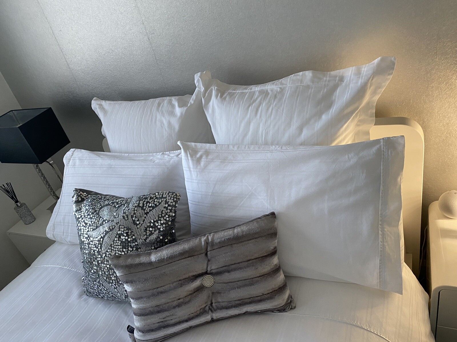 Linea Hotel Collection House of Fraser White Pinstripe Double Duvet