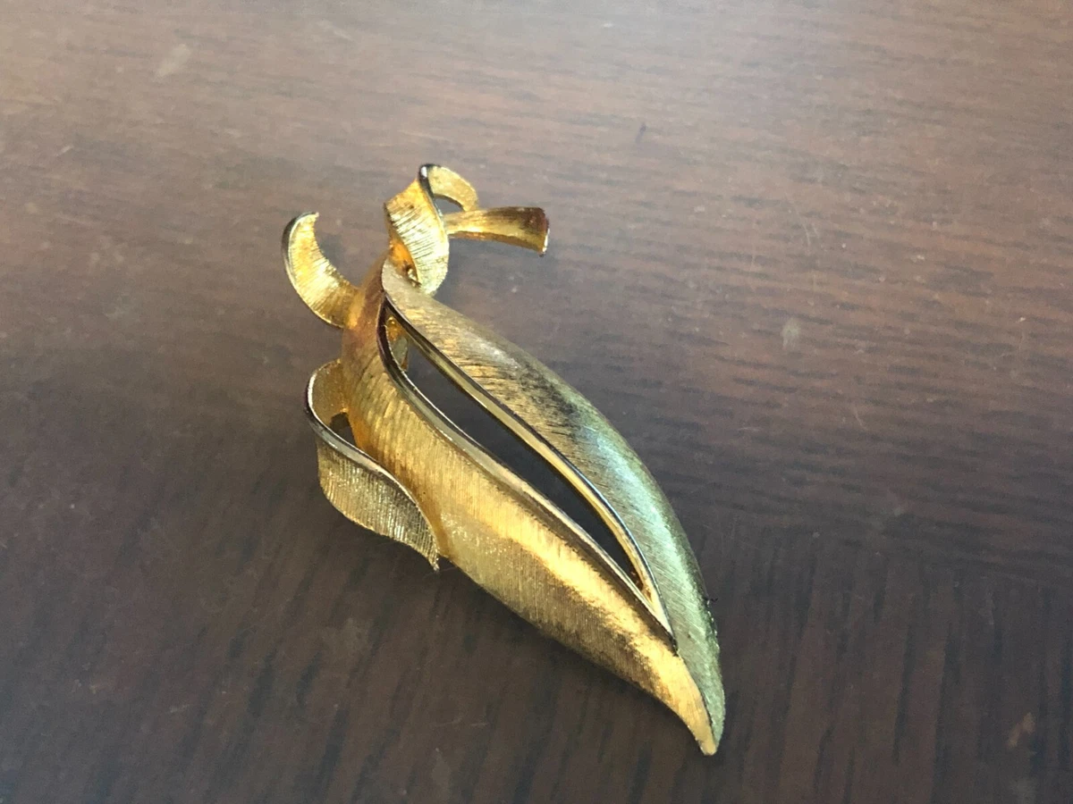 Vintage Torino Gold Tone Leaf Brooch Pin 2 3 4 in x 1 in. eBay
