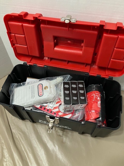 Master Lock 1457V410ka Lockout Tagout Kit, Filled, New | eBay