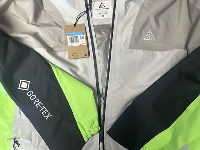 Nike ACG Chain of Craters Storm-FIT ADV Sz Medium DB3559 025 Light