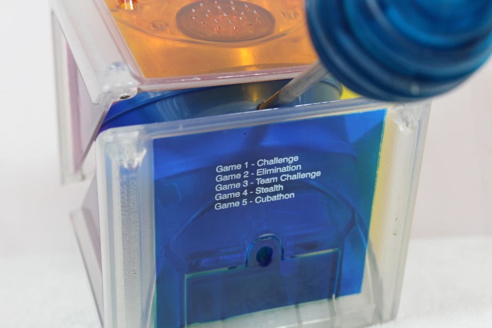 Ретро КУБИК, ГОВОРЯЩАЯ ЭЛЕКТРОННАЯ ИГРА ЧАЛАНЖ, от 1 до 4 игроков, Marvel Vintage - Изображение 4 из 4