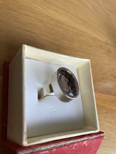 Sterling Silver 925 Ring with Large Smokey Quartz Stone. Excellent Condition. - Picture 3 of 3