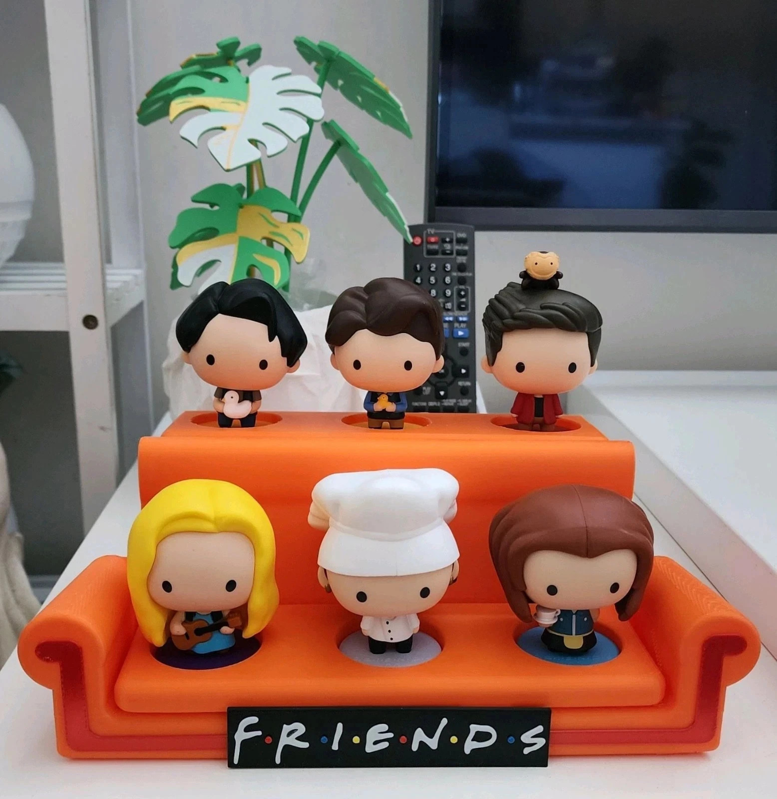Divano Espositore per Personaggi Friends McDonald’s