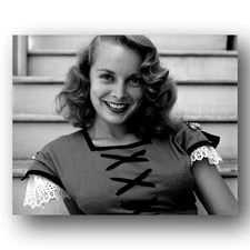 Janet Leigh actress stunning Hollywood portrait soft smile black & wh 8x10 Photo