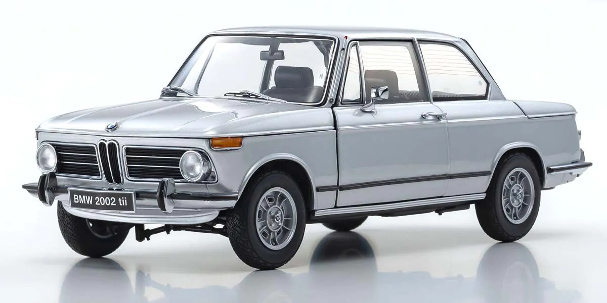 KYOSHO 8543S 1:18 BMW 2002 TII - SILVER