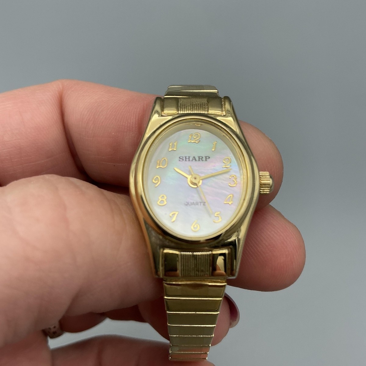 Vintage Sharp Gold Women\'s Watch Vintage Sharp Ladies Quartz Watch Gold Tone | Mercari main image 4
