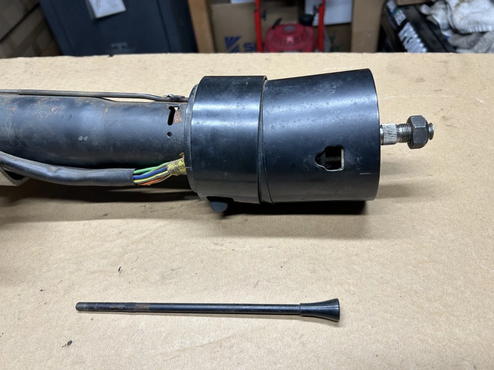 FIX 80-91 FORD F-150 - COLUMNA DE DIRECCIÓN - INCLINACIÓN + MANUAL 4 ~ 5 velocidades sin llave zf5 Foto 3 de 4