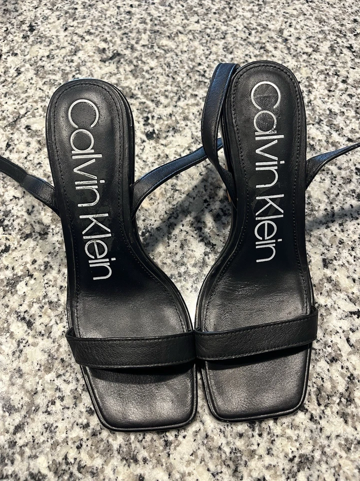 Босоножки Calvin Klein черная кожа Kim размер 7 - Изображение 3 из 4