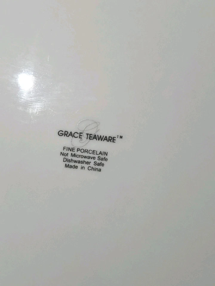 Juego de 4 platos de cena Grace Teaware rosa amarilla con fondo blanco vieira  Foto 2 de 3