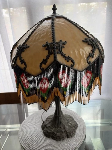 Vintage Art Nouveau Slag Glas Beaded Lamp -Handcrafted Tiffany Style Table Lamp