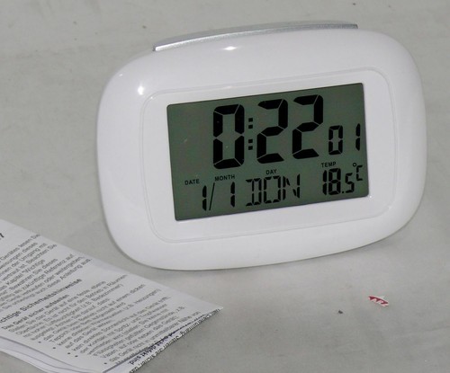 4-TV207 Digital Funkwecker Temperatur DCF Funkuhr Datum Wochentag LED Blau Weiß - Bild 8 von 10
