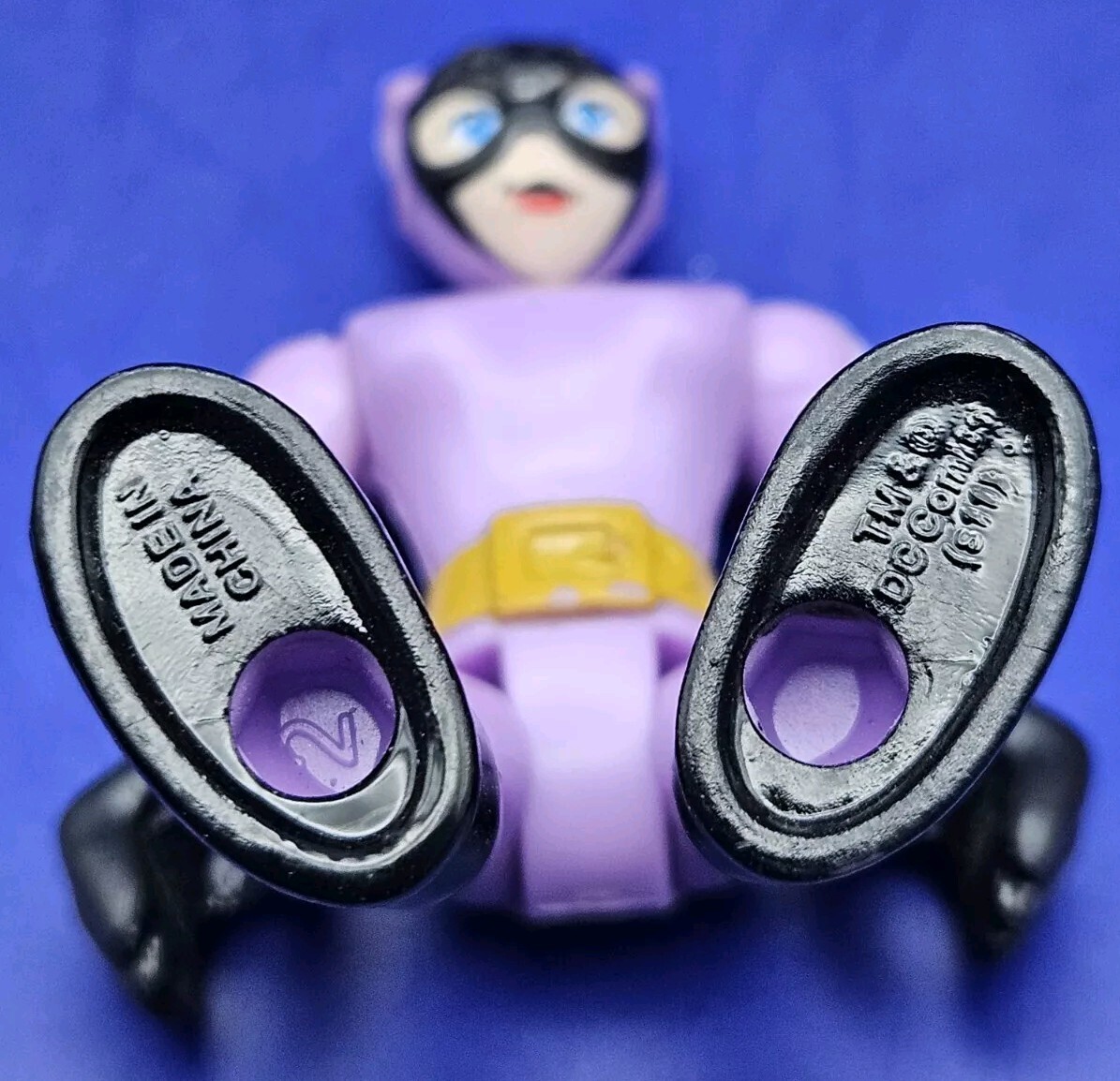 Imaginext DC Comics Super Friends Villian CATWOMAN in Purple Suit 3" Figure