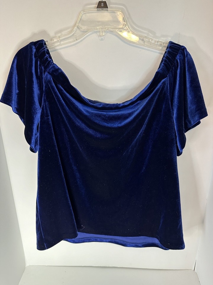 Womens Top Size M blue velvet off the shoulder White House black market