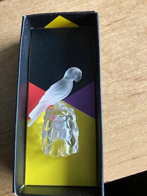 Swarovski Kristall ''PAPAGEI AUF FINGERHUT - abgerundeter Sockel'' Neuwertig - OVP