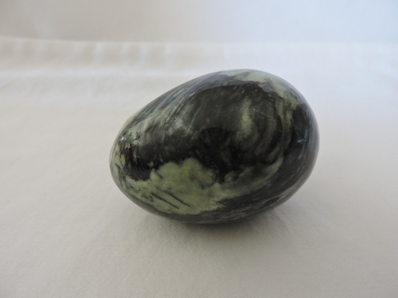 Onyx Egg Marbled Black and Light Green