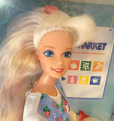 RARE 1995 International SHOPPIN' FUN BARBIE & SHELLY #15756 (50-5