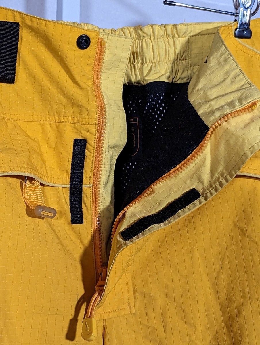 NIKE ACG ナイキ 90s スノーパンツ【G】. Nike ACG Vintage 1997 Snowboard Safety Yellow Ripstop Heavy