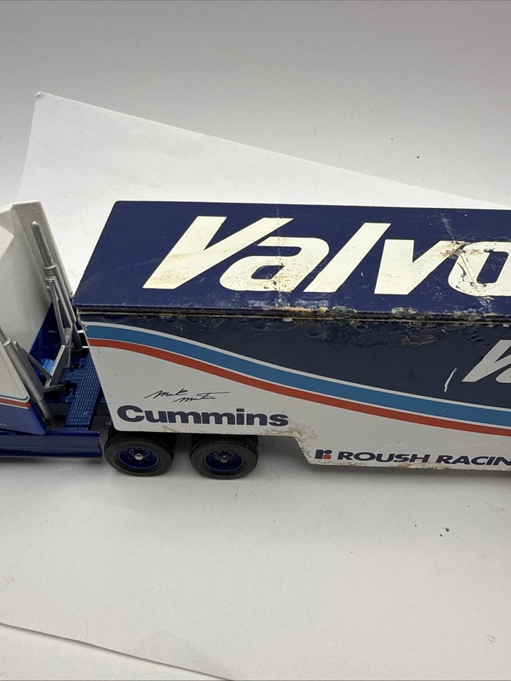 Roush Valvoline Racing Die Cast Mark Martin Cummins Semi Trailer NASCAR Racing - Image 4 of 4