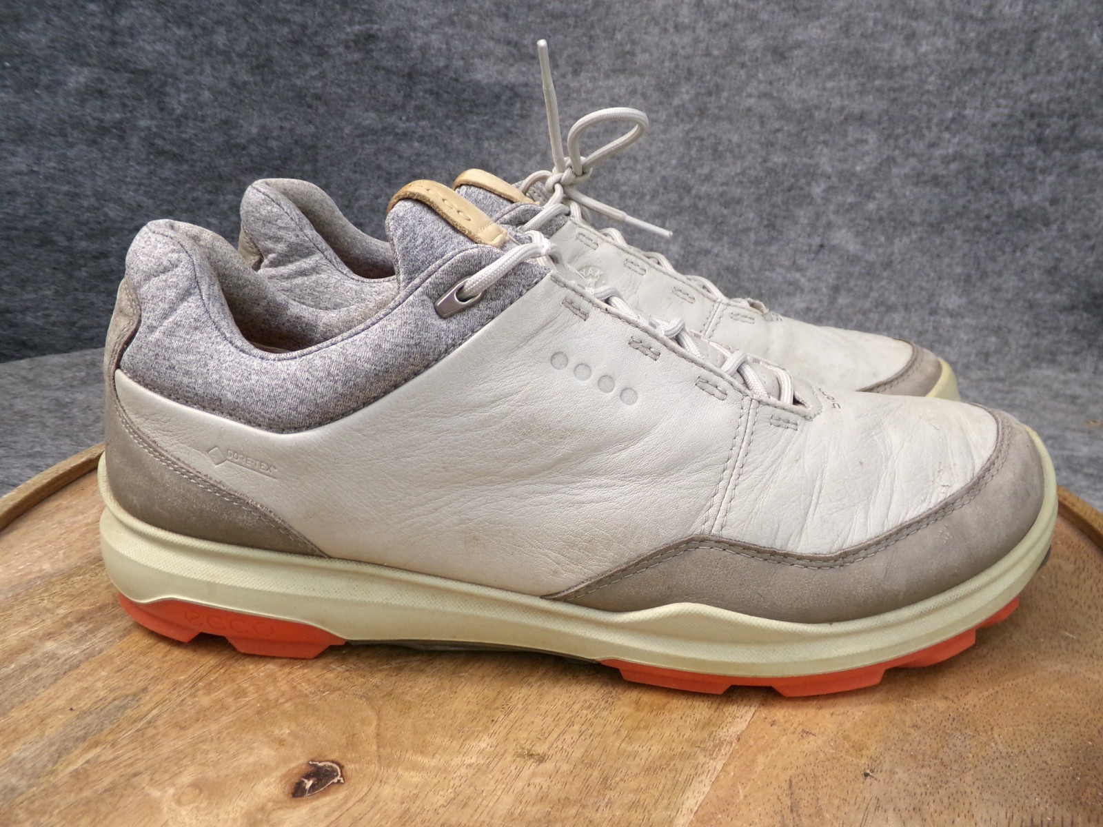 Mens Eu 43 Us 9 White Yak Leather Spikeless