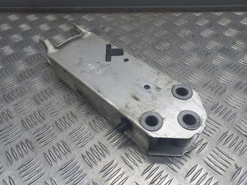 BMW 7 F01 F02 F03 F04 2012 Halterung Stoßstange Stoßfänger vorne ATV39316