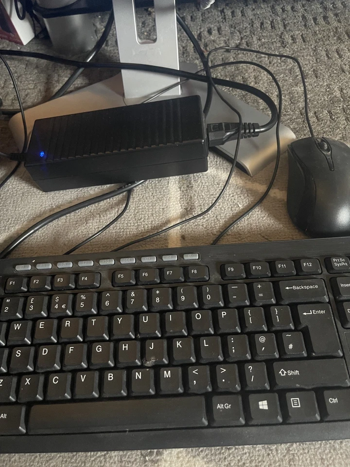 HP Compaq 8000 Elite PC/Monitor/Mouse/500GB / 4GB Ram / Intel, WIRELESS - Image 3 of 4