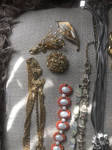 Vintage Rhinestone Mixed Lot 20 Pieces for Wear/Sell/Repurpose! Nice Assortment! - Picture 13 of 22
