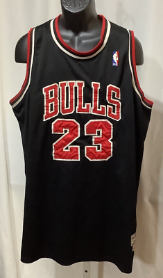 ウェア MITCHELL & NESS MICHAEL JORDAN #23 Mitchell & Ness NBA Chicago Bulls Authentic Jersey Michael