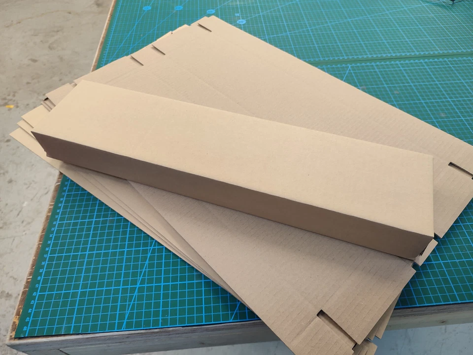 Corrugated Cardboard Number Plate Postal Packaging Boxes Flat Pack 25mm & 50mm - Image 3 of 4