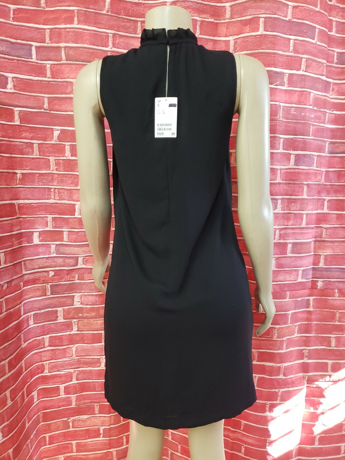 H&M Black Pleated Neckline Sleeveless Women's Dress Size 4 NWT #CB8 thumbnail 4